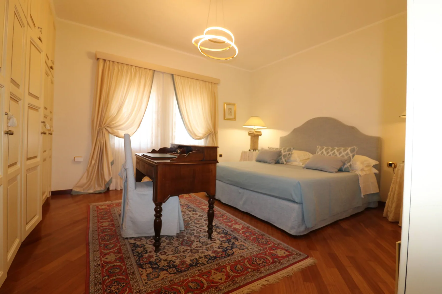 Camera Celeste — il letto matrimoniale
